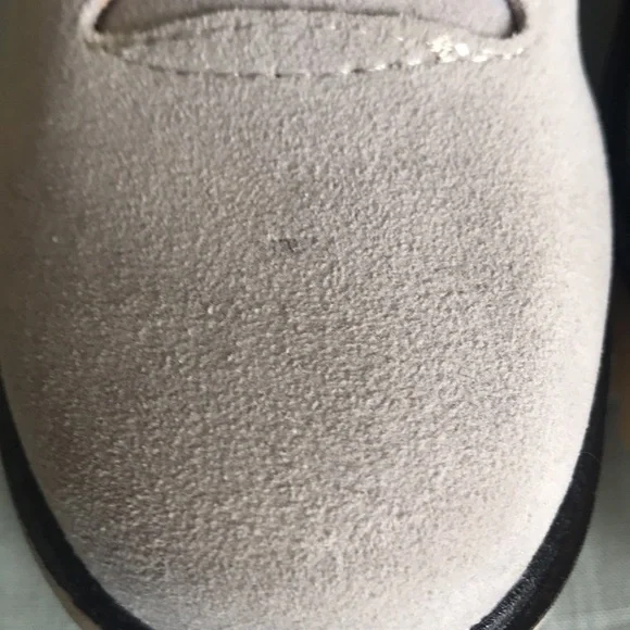 NWOT VICI light gray faux suede cream sherpa lug sole lace up ankle booties Sz 6 - Picture 5 of 13